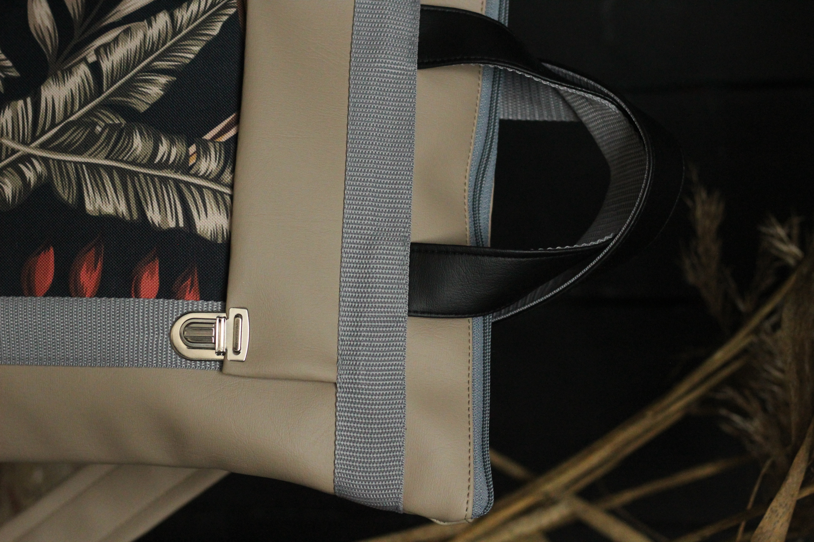 Kuprinė su rankenėlėmis 6