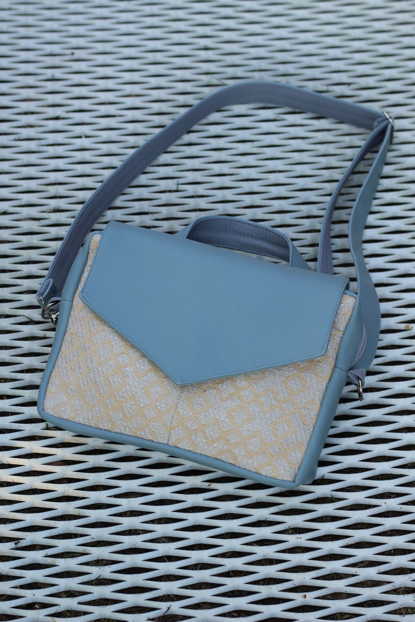 Didesnė rankinė vokelis