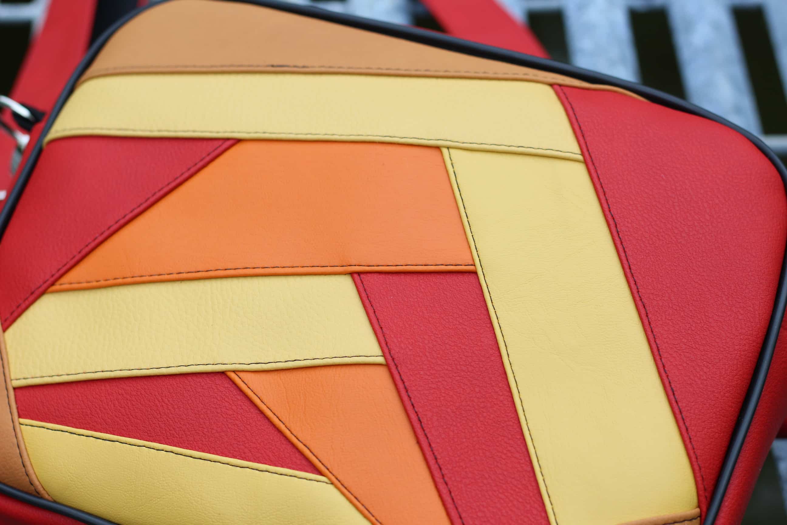 Rankinė su mozaikos priekiu 