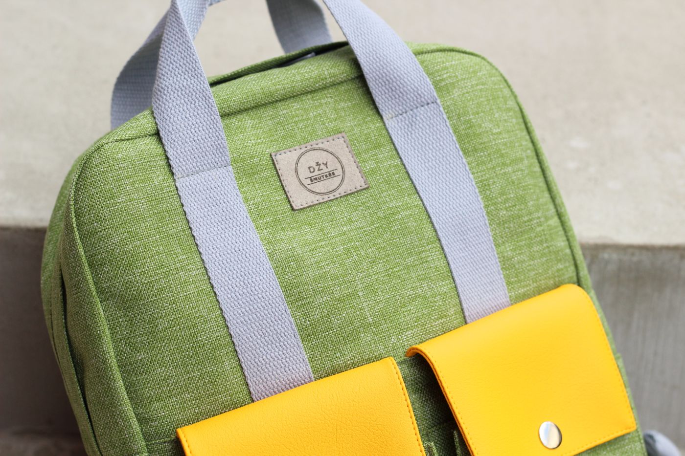 Nedidelė kuprinė iš gobeleno 