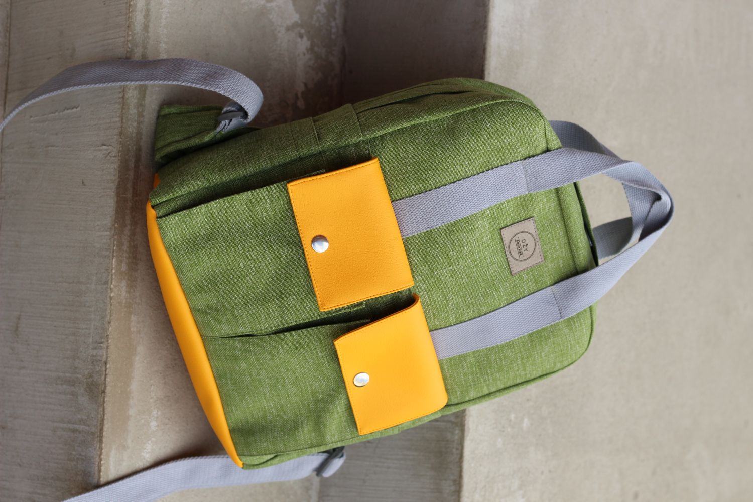 Nedidelė kuprinė iš gobeleno 