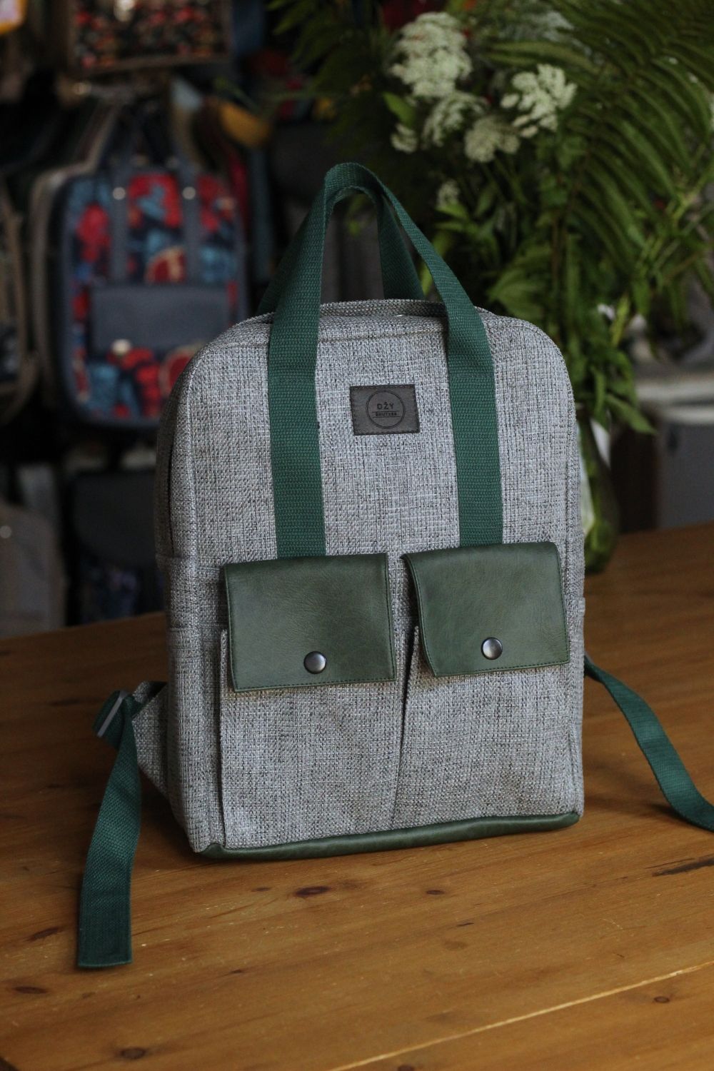 Nedidelė kuprinė iš gobeleno 