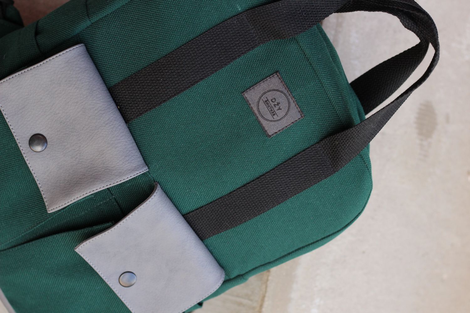 Nedidelė kuprinė iš gobeleno 