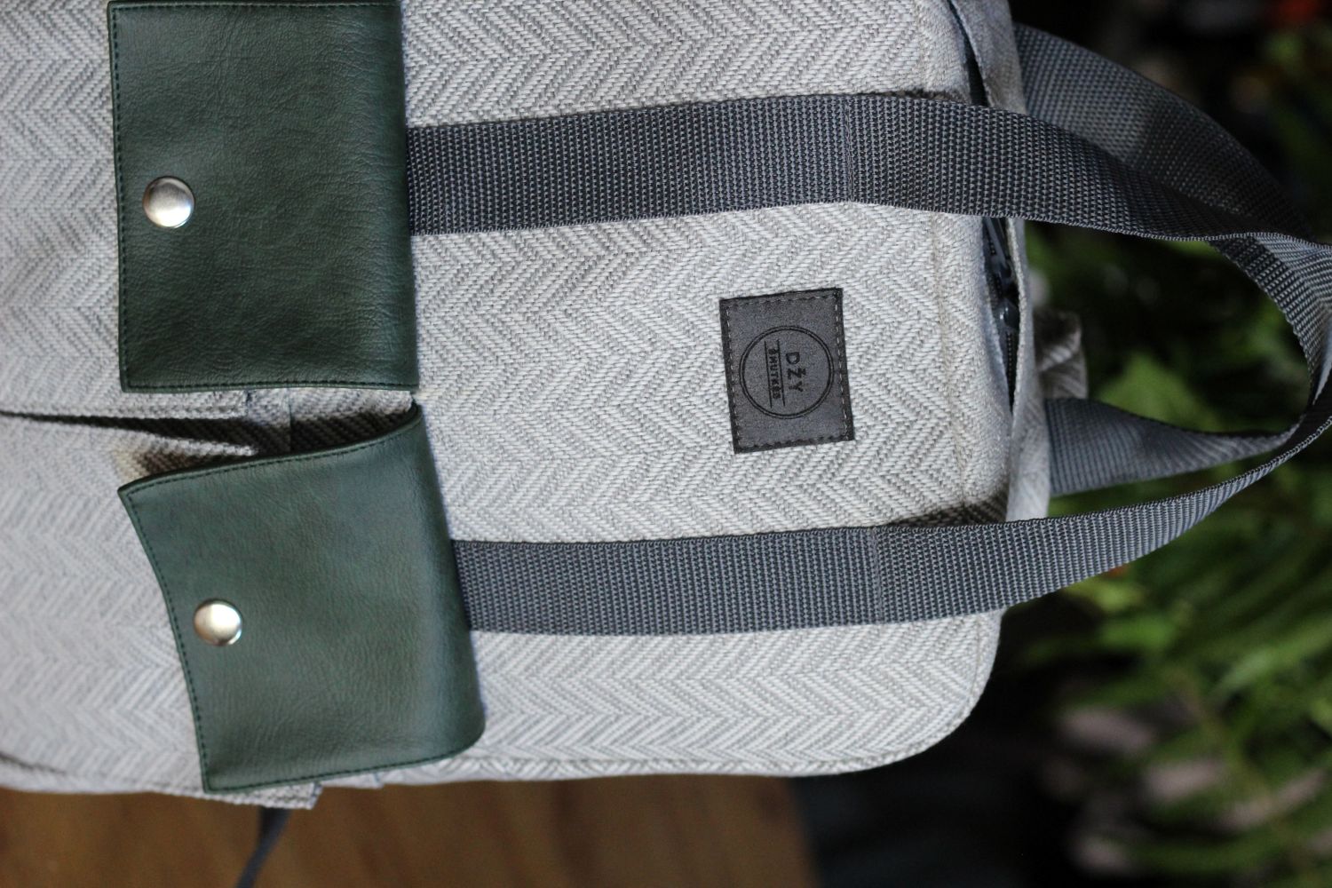 Nedidelė kuprinė iš gobeleno 