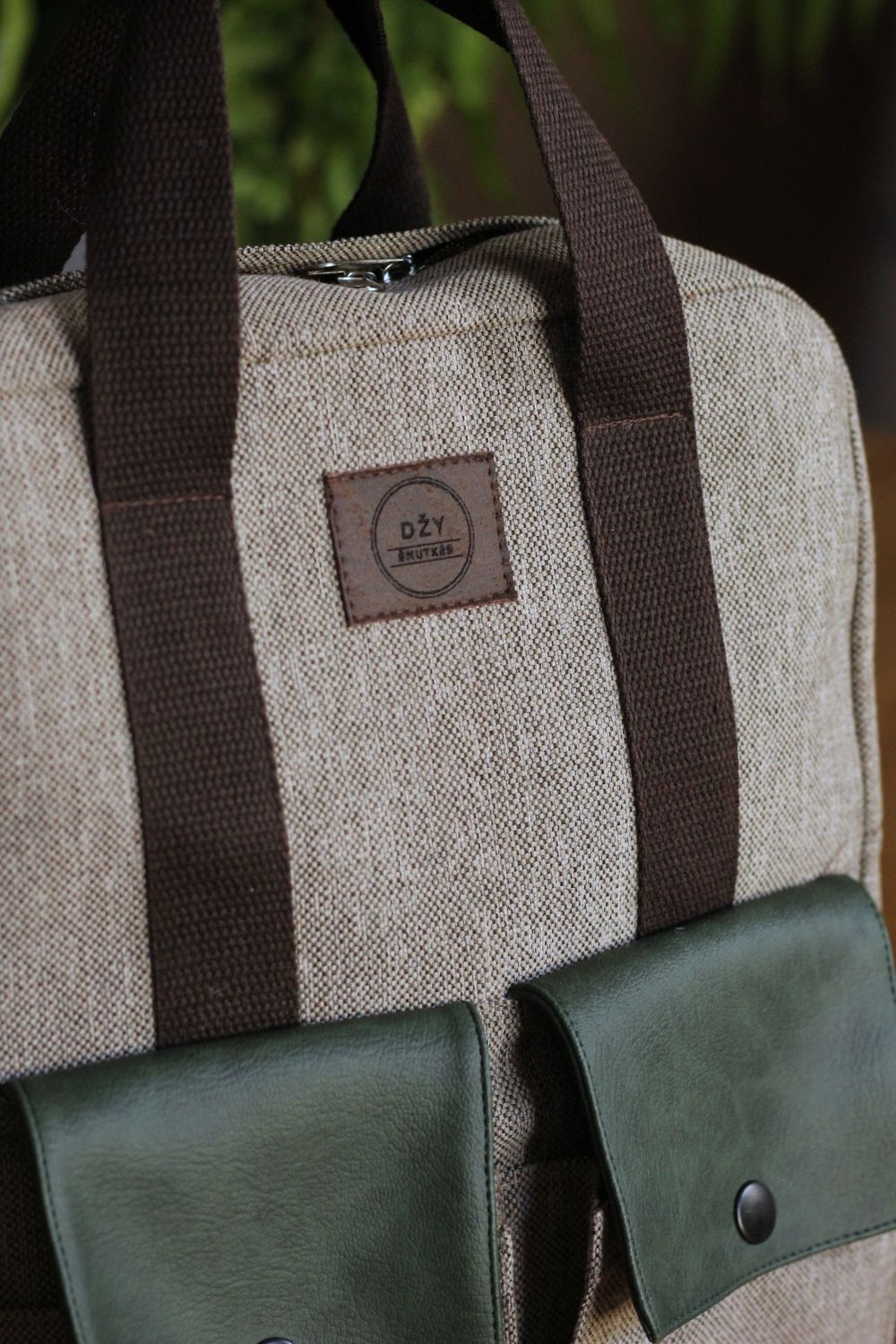 Nedidelė kuprinė iš gobeleno 