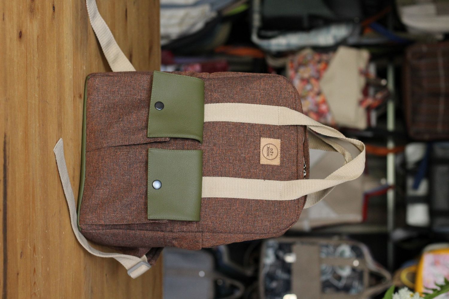 Nedidelė kuprinė iš gobeleno