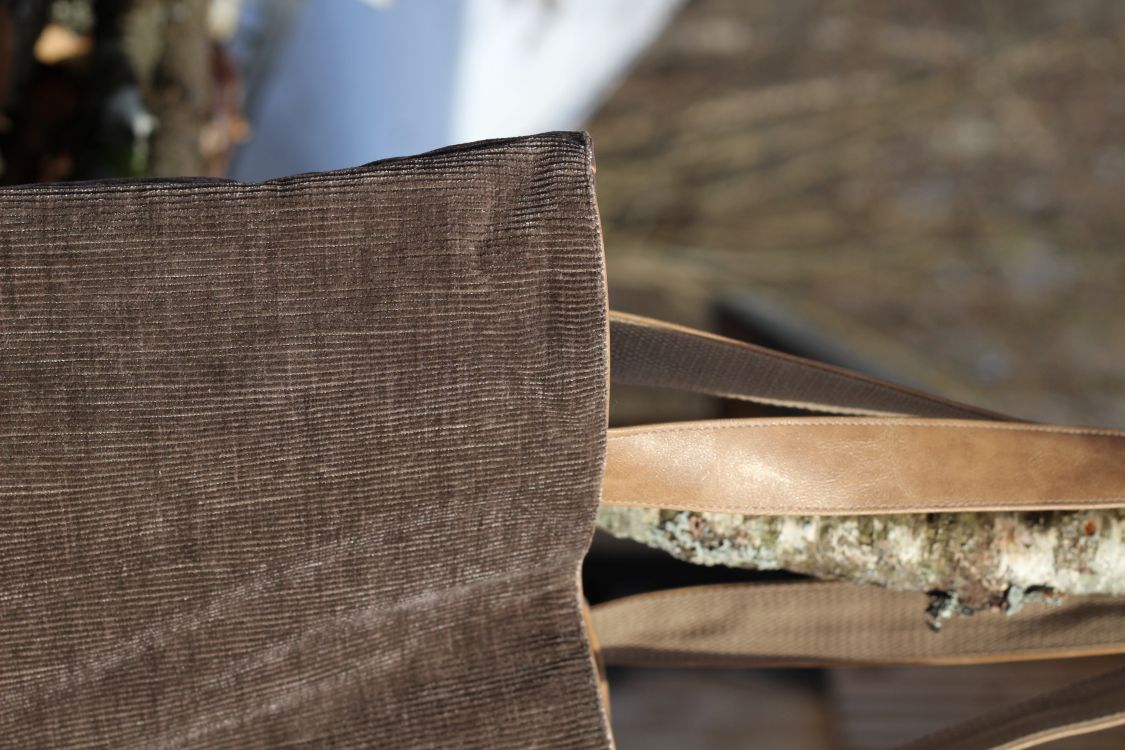 Didelė talpi rankinė krepšys