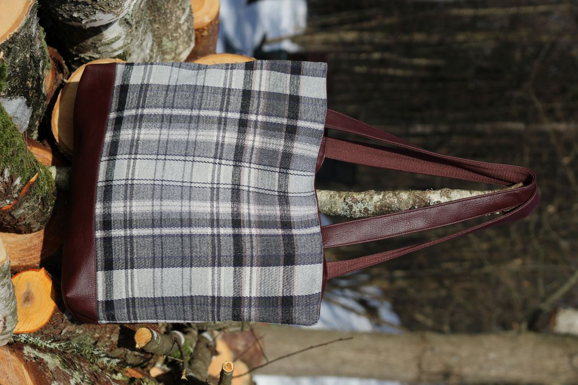 Didelė talpi rankinė krepšys