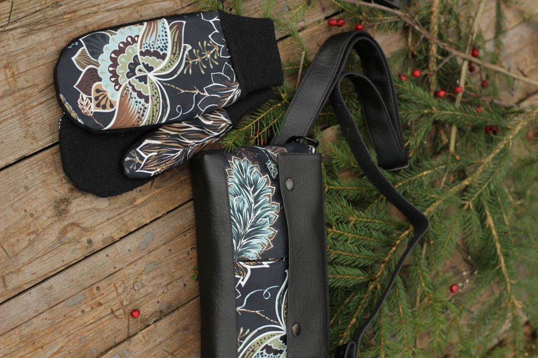 Pirštinių ir rankinės rinkinys