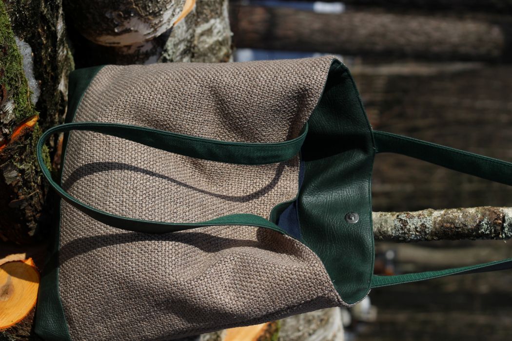 Didelė talpi rankinė krepšys