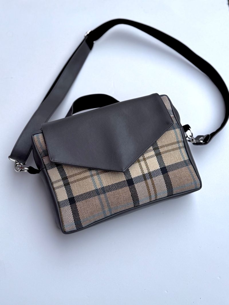 Didesnė rankinė vokelis