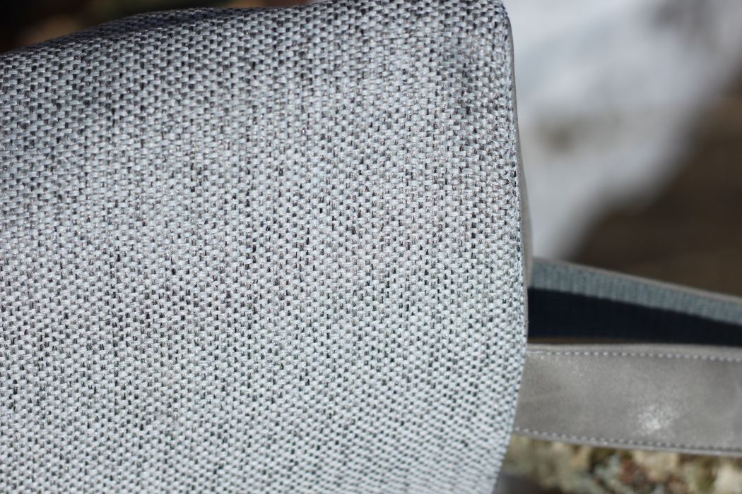 Didelė talpi rankinė krepšys