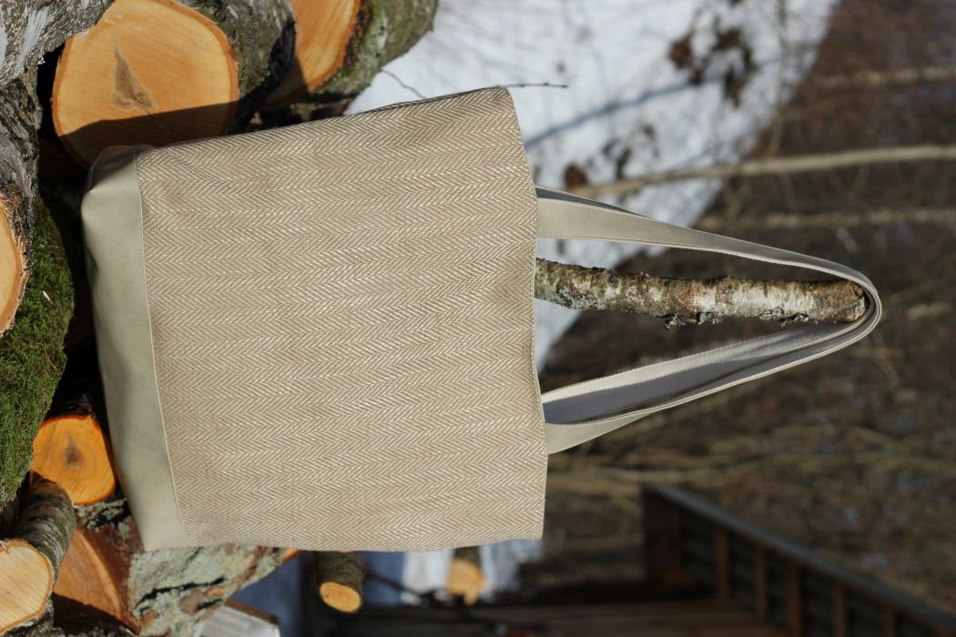 Didelė talpi rankinė krepšys