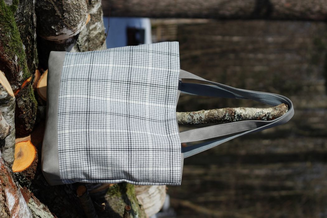 Didelė talpi rankinė krepšys