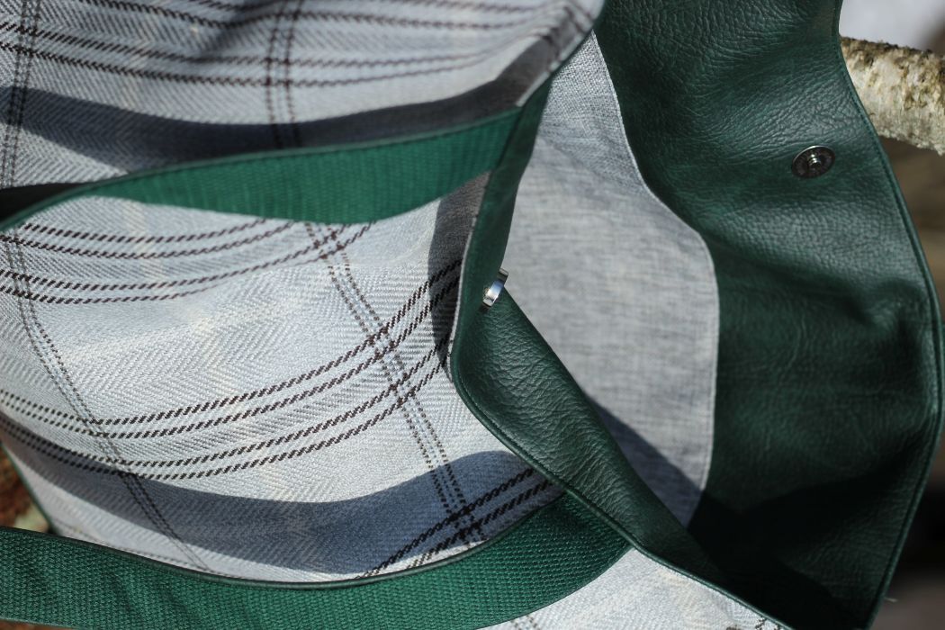 Didelė talpi rankinė krepšys