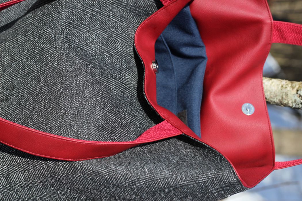 Didelė talpi rankinė krepšys