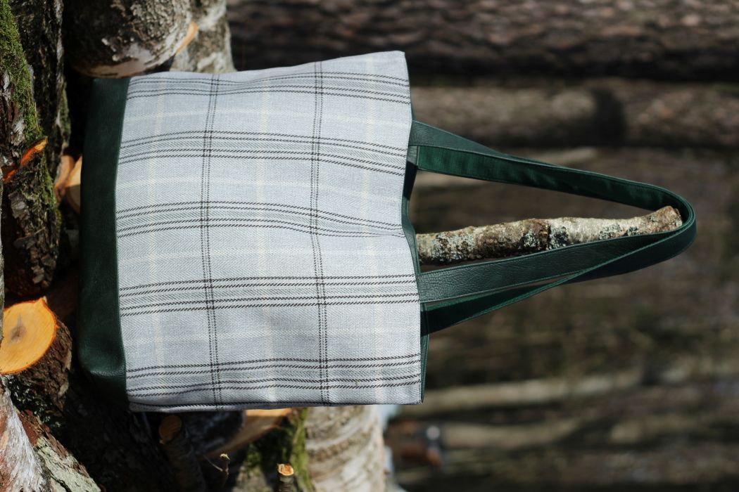 Didelė talpi rankinė krepšys