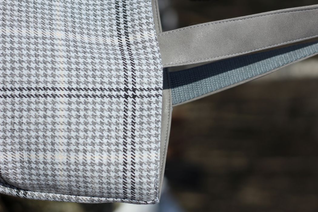 Didelė talpi rankinė krepšys