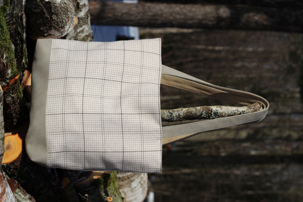 Didelė talpi rankinė krepšys