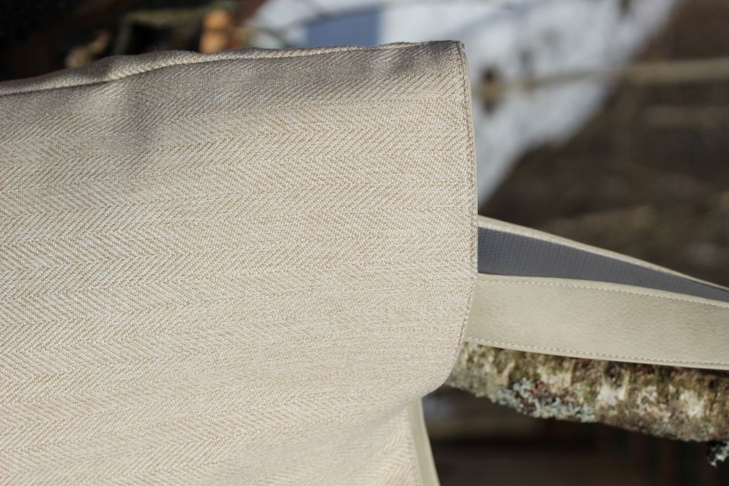 Didelė talpi rankinė krepšys