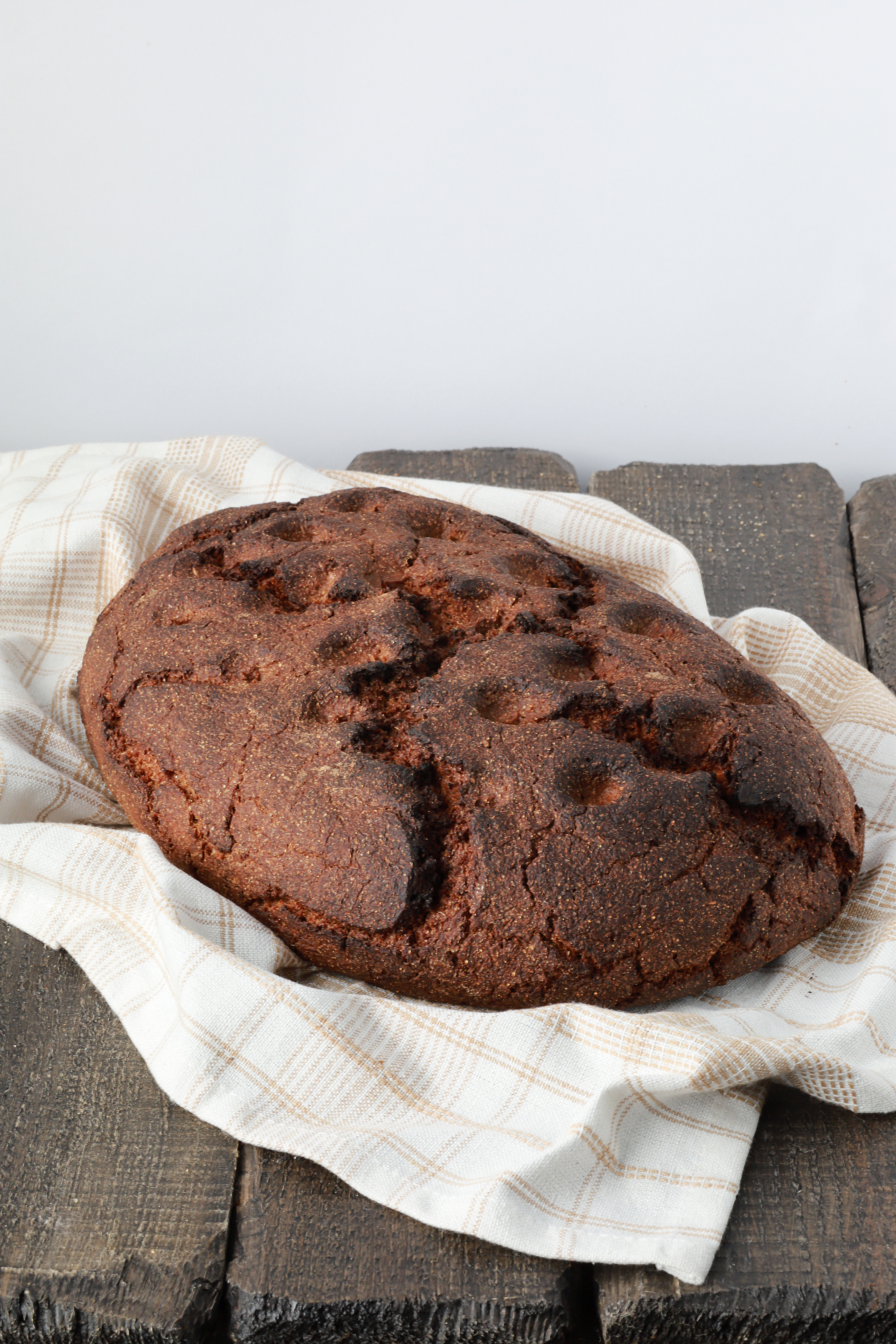 Juoda ruginė duona be pridėtinio cukraus