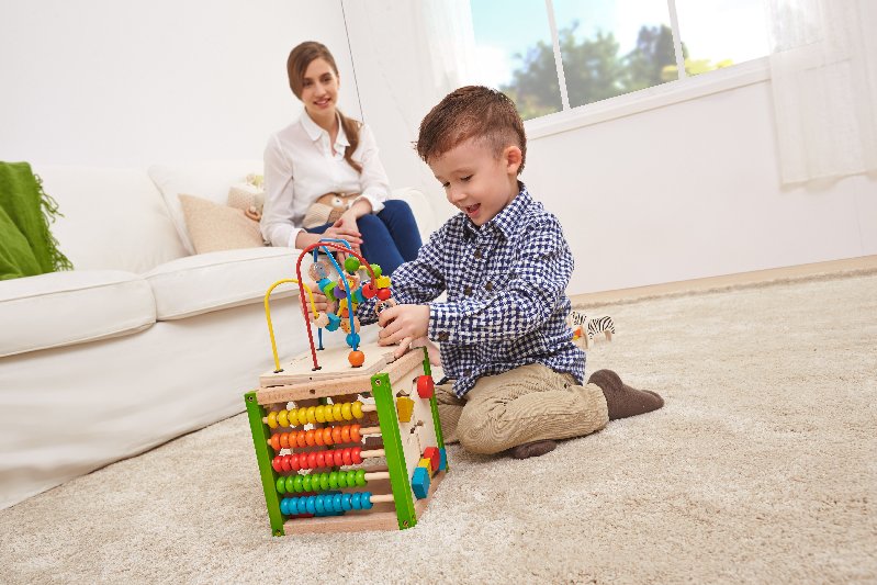 Ryškių spalvų lavinamasis kubas