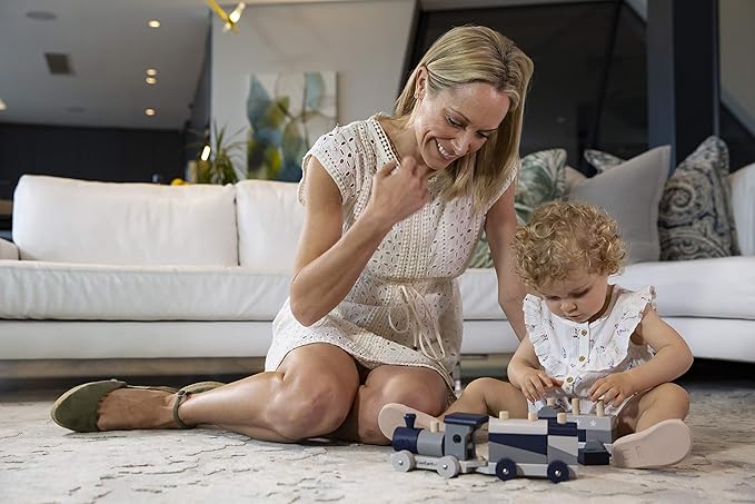 Traukinys - formų rūšiuoklis (pastelinių spalvų)