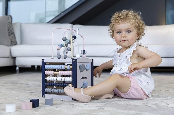 Pastelinių spalvų lavinamasis kubas