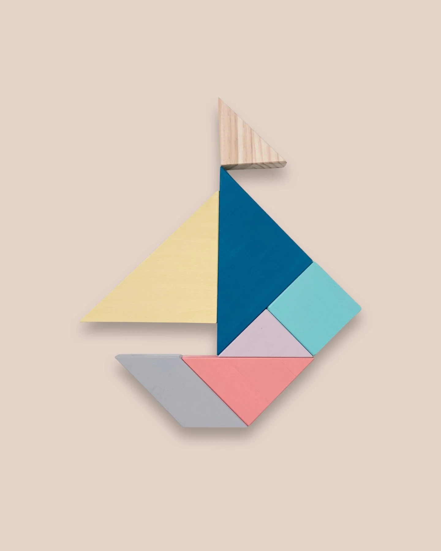 Tangram dėlionė