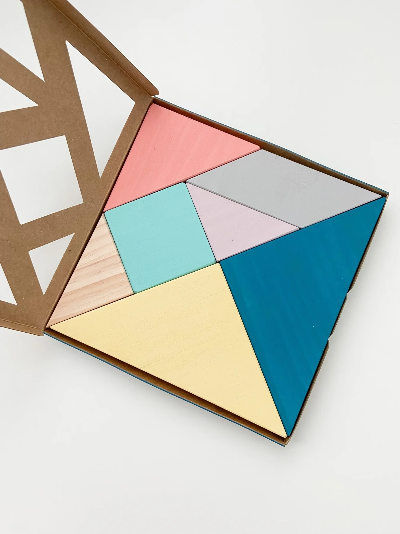Tangram dėlionė