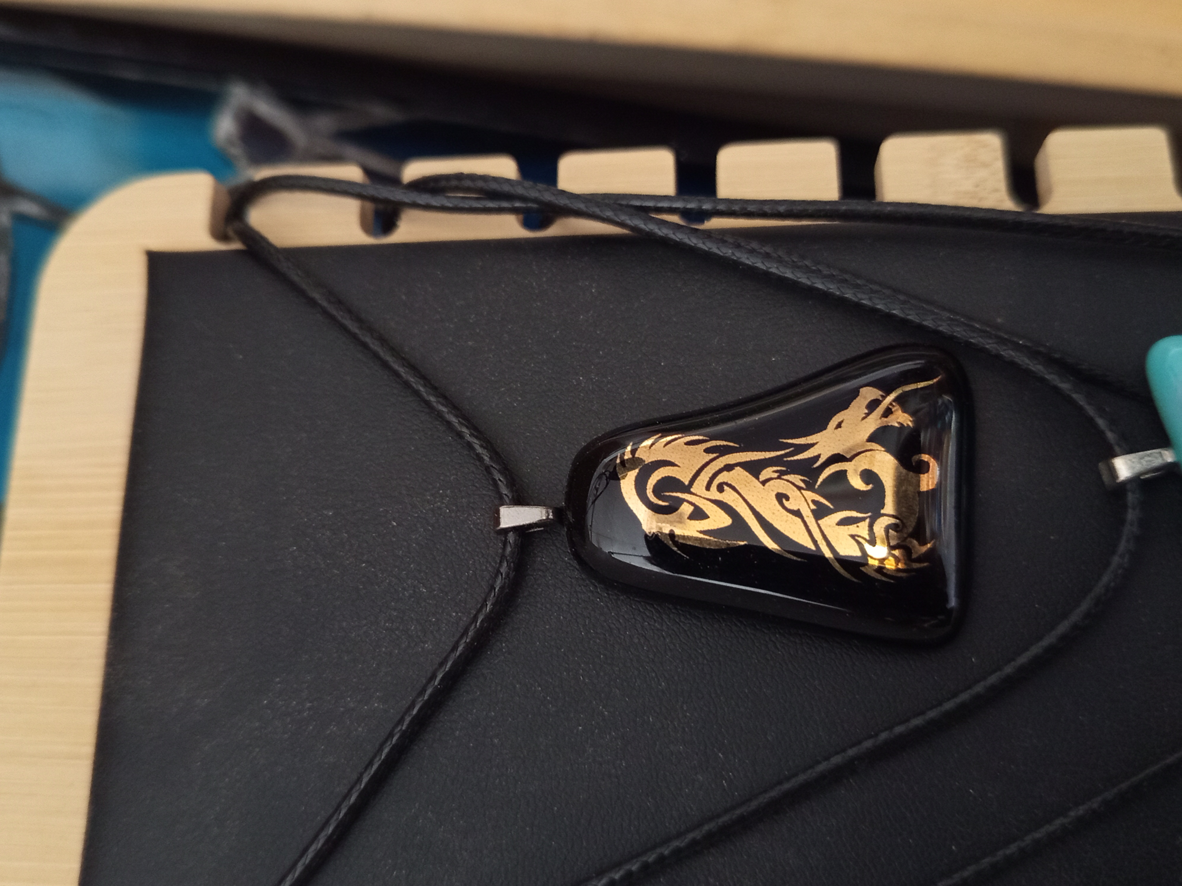 Pendentifs Dragon en verre