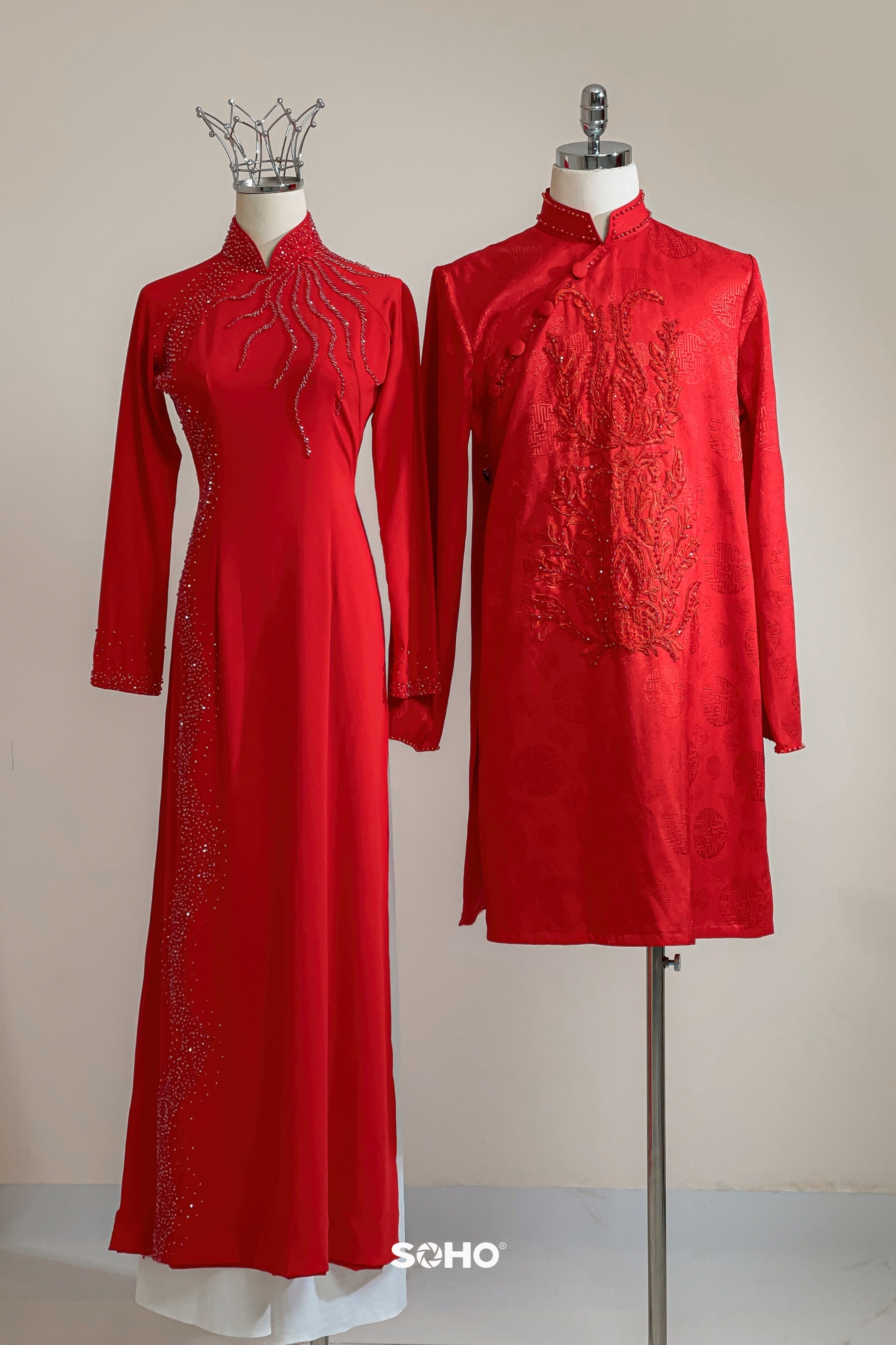 Áo Dài Lụa Đỏ Đính Cườm 