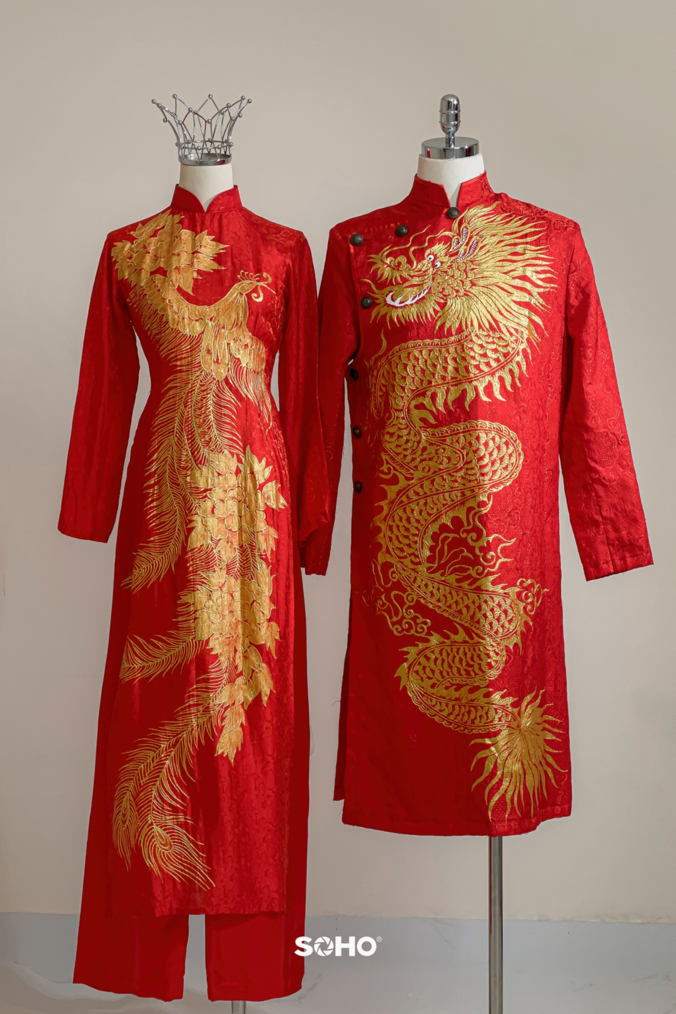 Áo Dài Gấm Đỏ Rồng Phụng