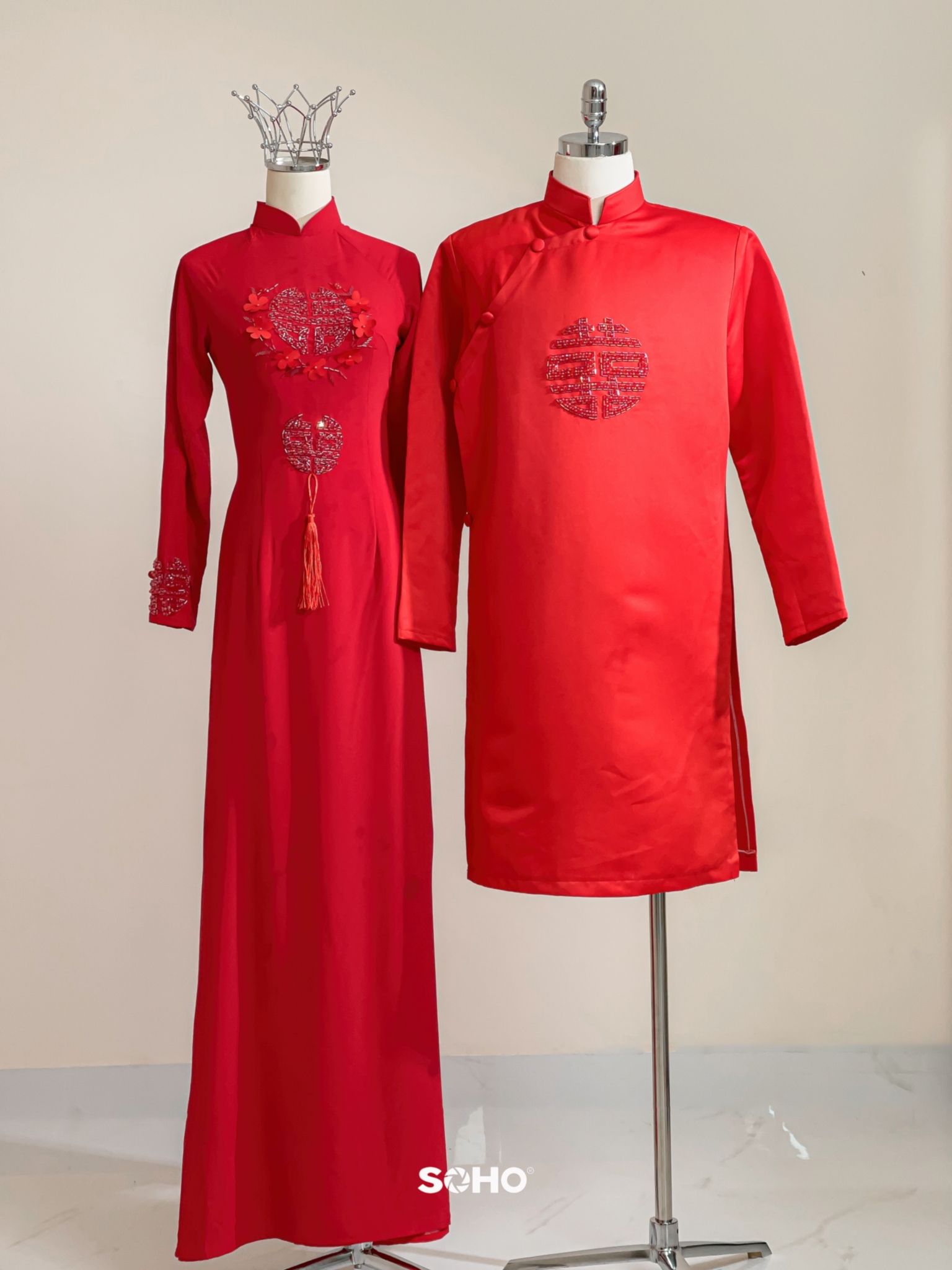 Áo Dài Lụa Đỏ Thêu Hoa Chữ Hỷ