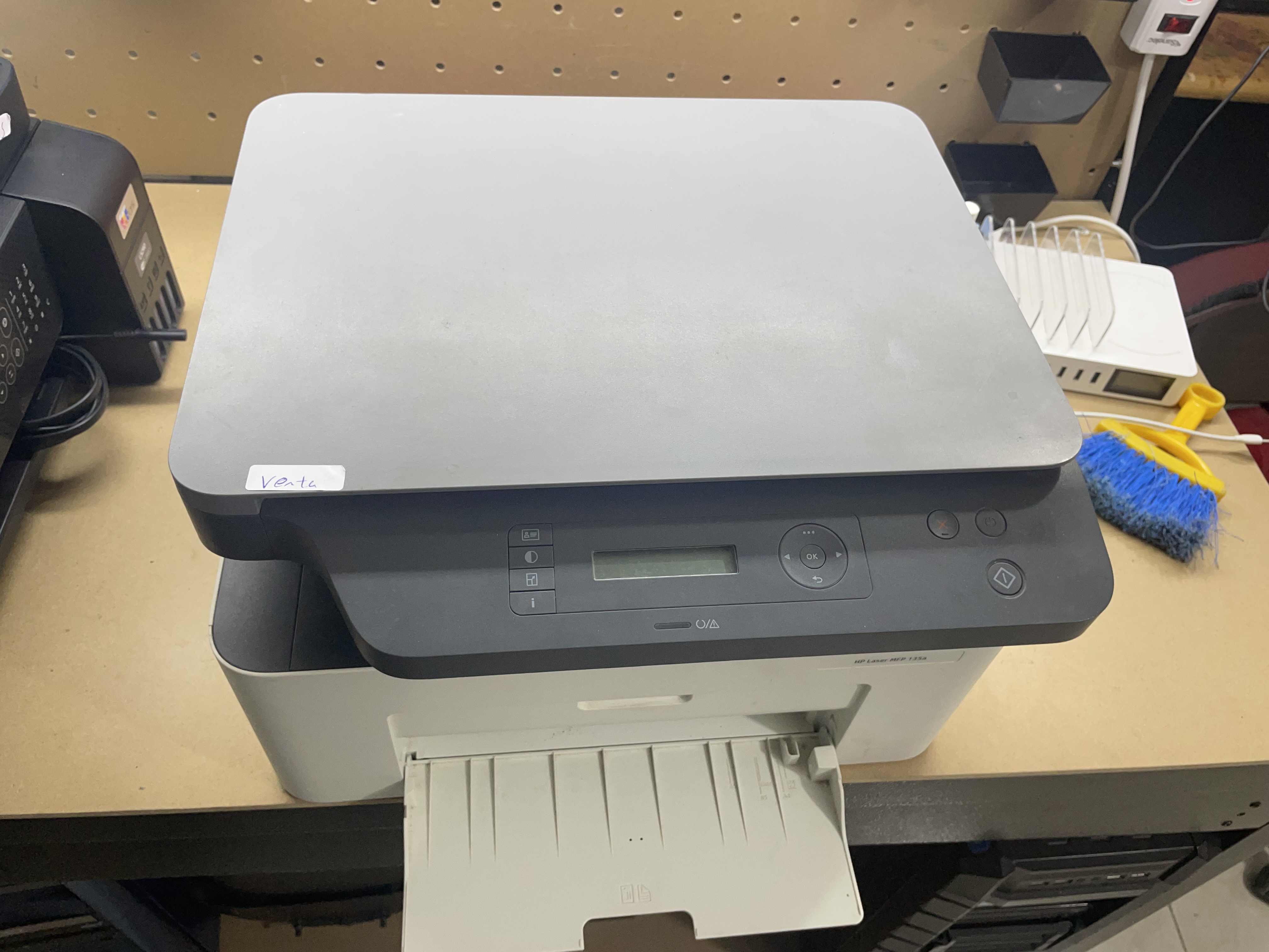 Multifuncional HP láser 135a