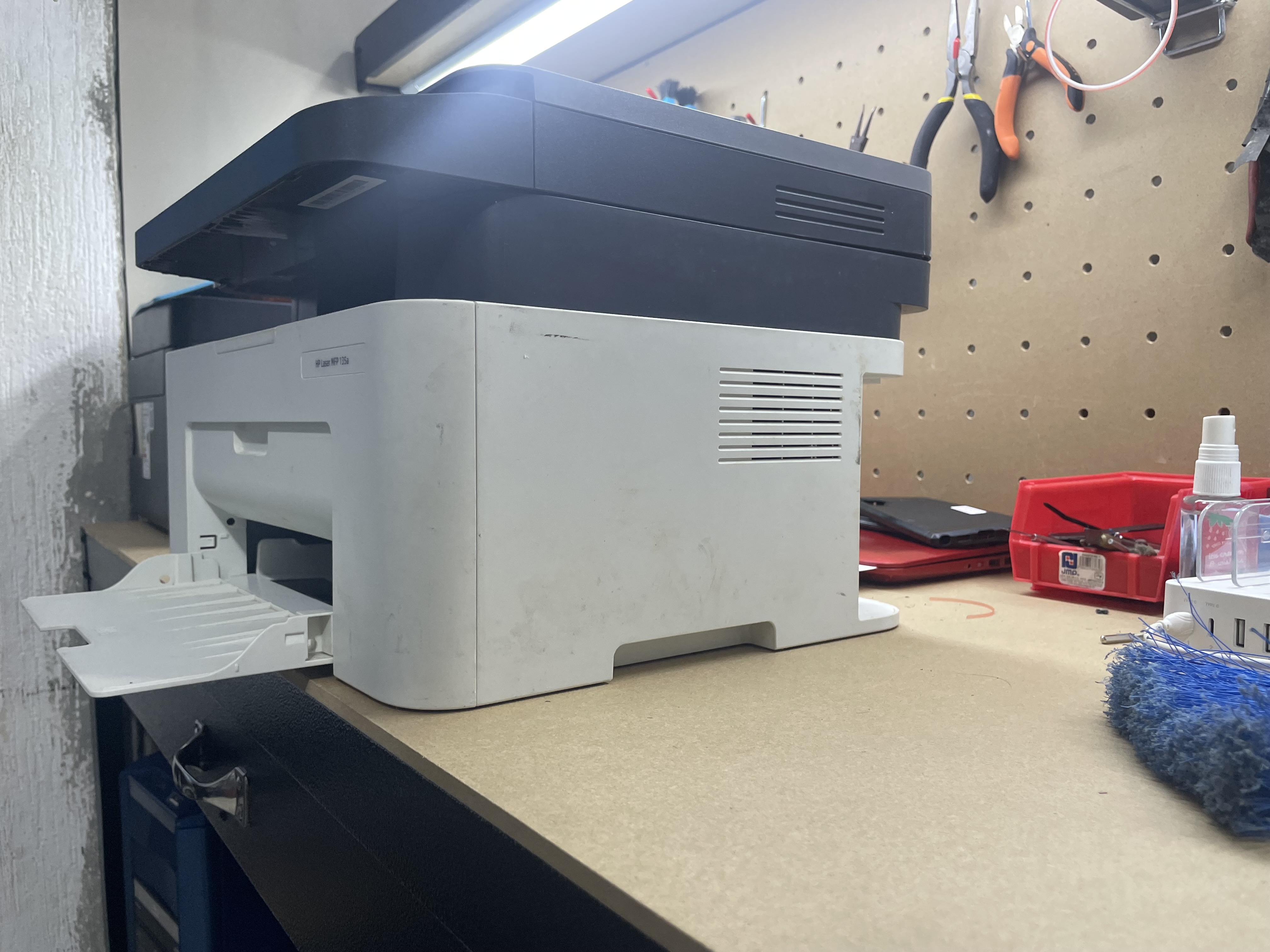 Multifuncional HP láser 135a