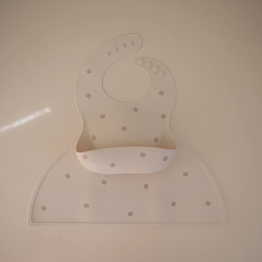 MUSHIE SILIKONINIS PADĖKLIUKAS Pretzel