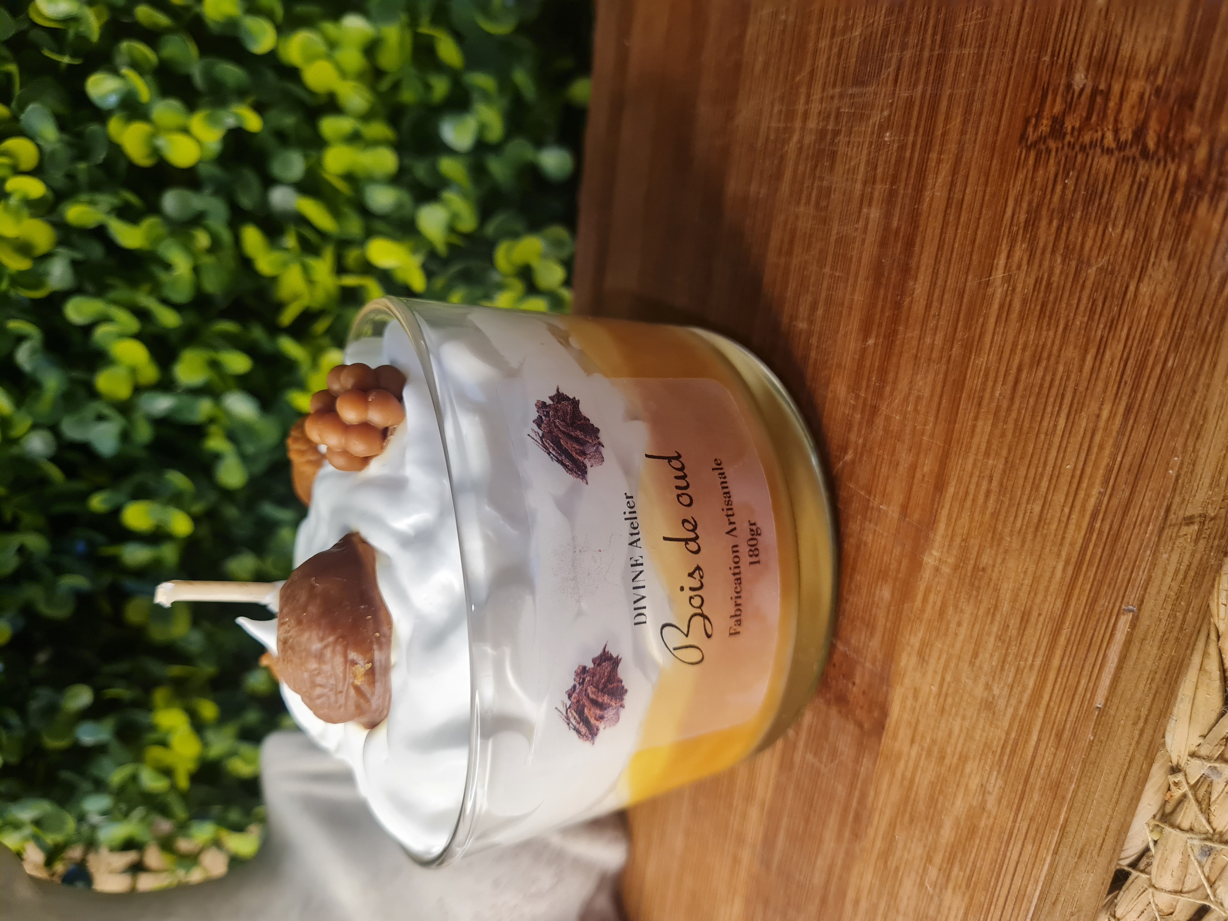 Bougie gourmande bois de oud 