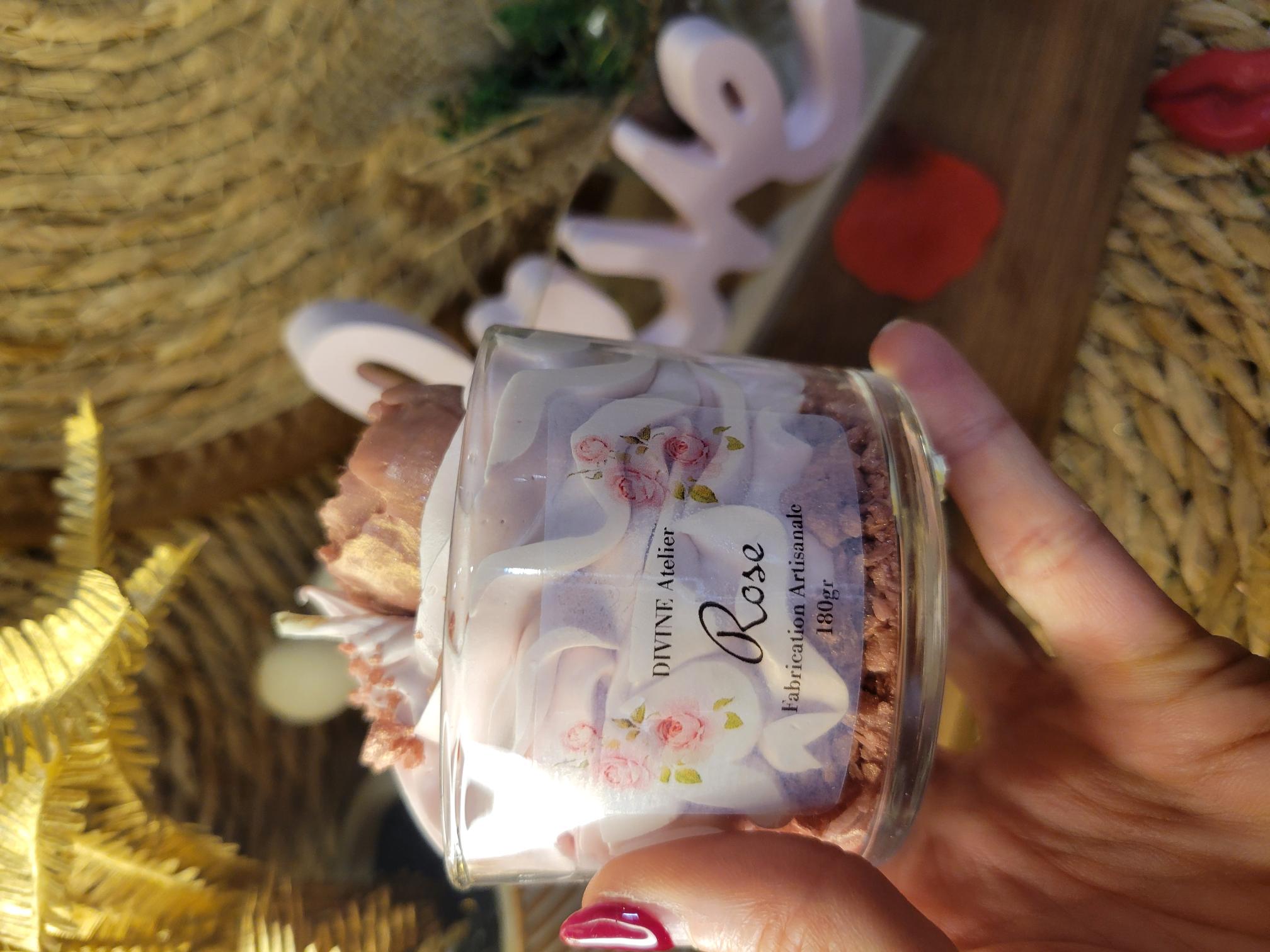 Bougie gourmande rose 