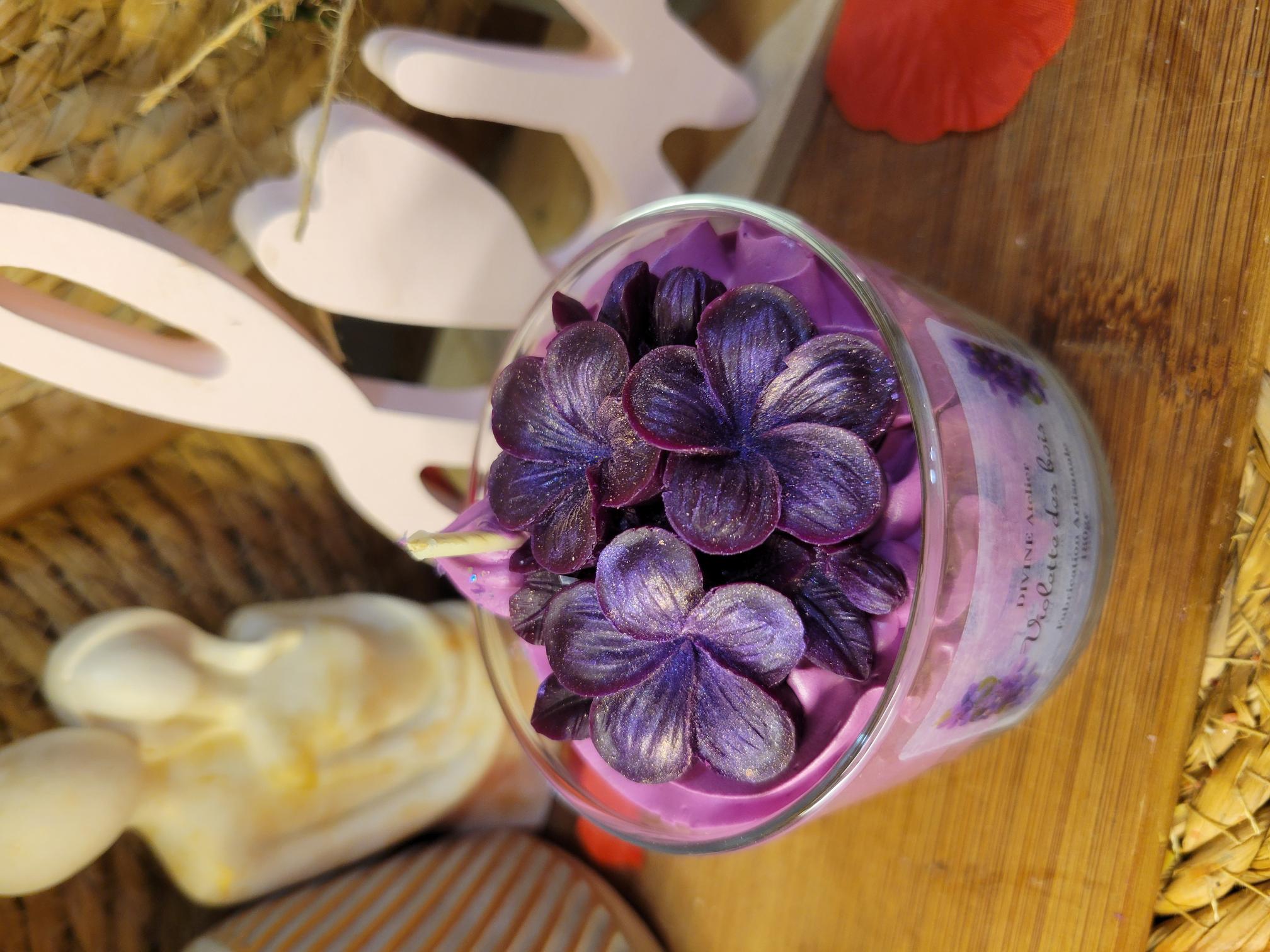 bougie gourmande violette des bois 