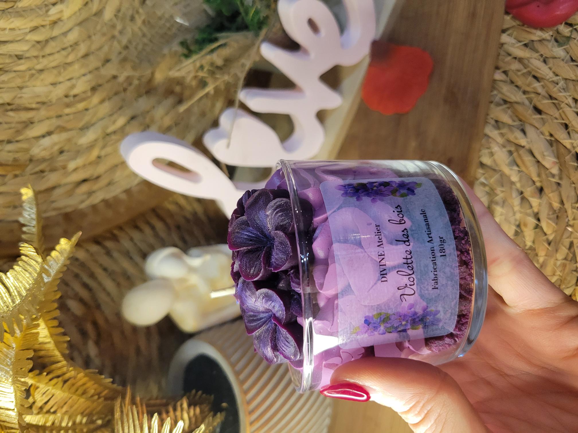 bougie gourmande violette des bois 