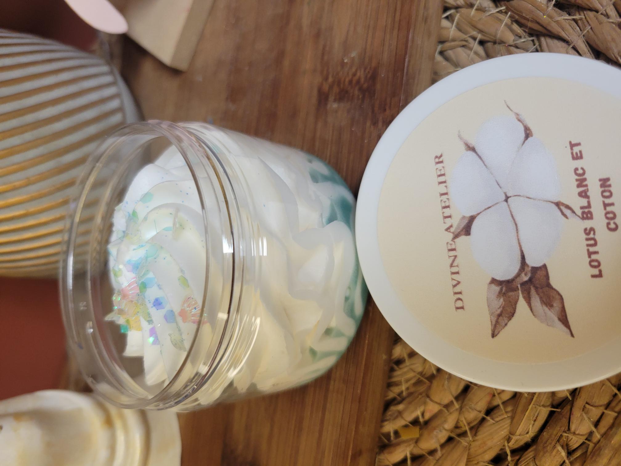fondant chantilly parfumée Lotus blanc coton