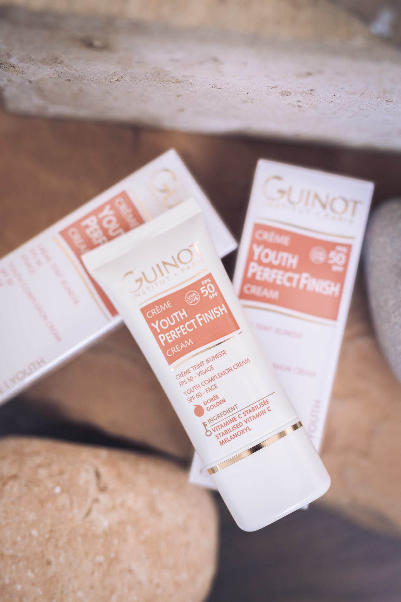 GUINOT Youth Perfect Finish Cream - Jauninamasis veido kremas su spalva SPF50, 30 ml