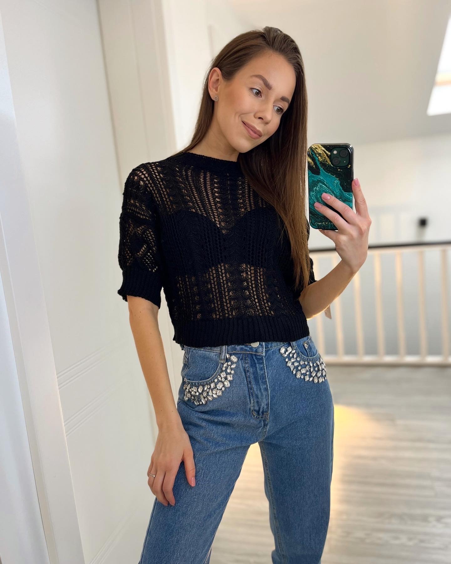 Juoda nerta palaidinė 