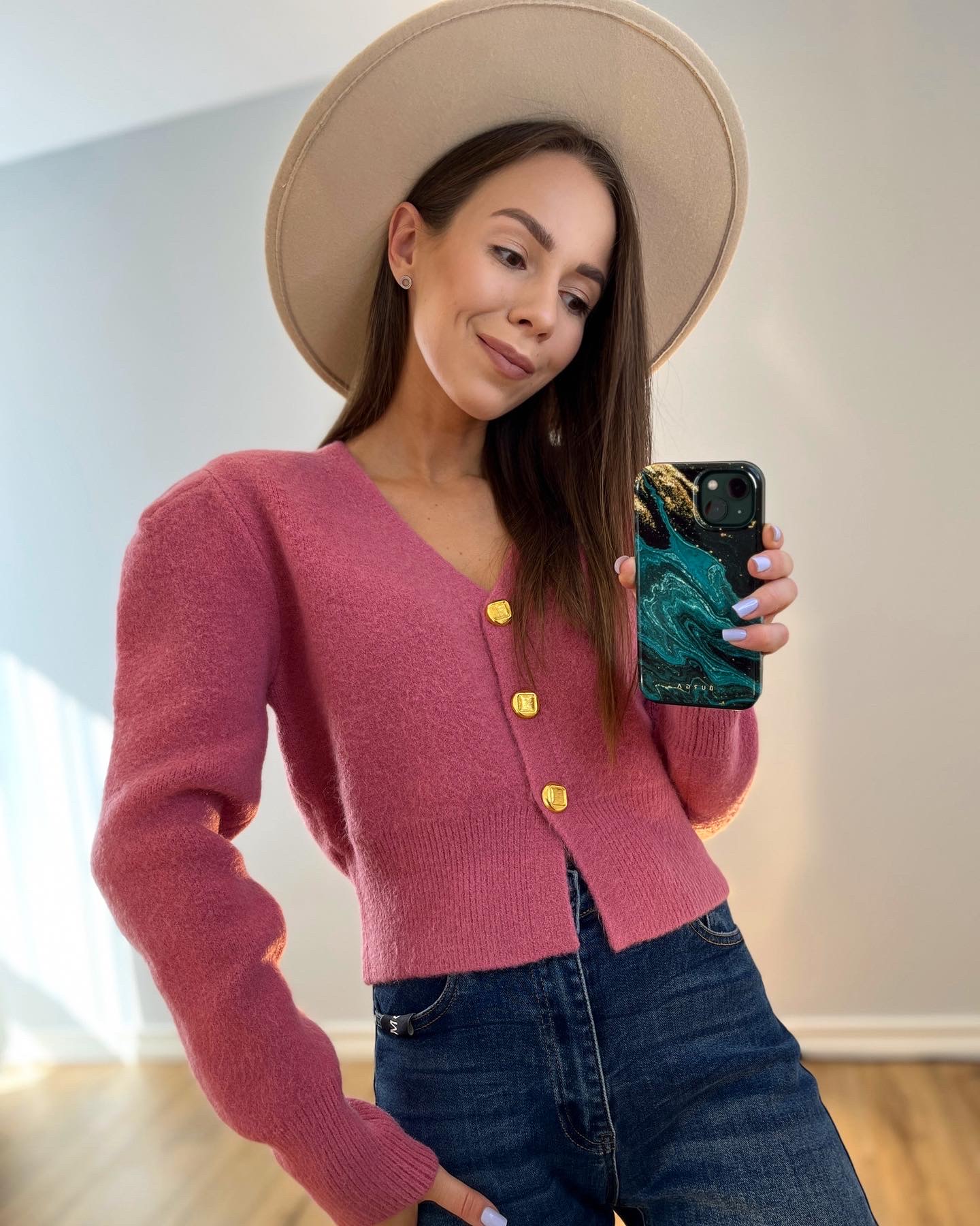 Rožinis kardiganas su vilna