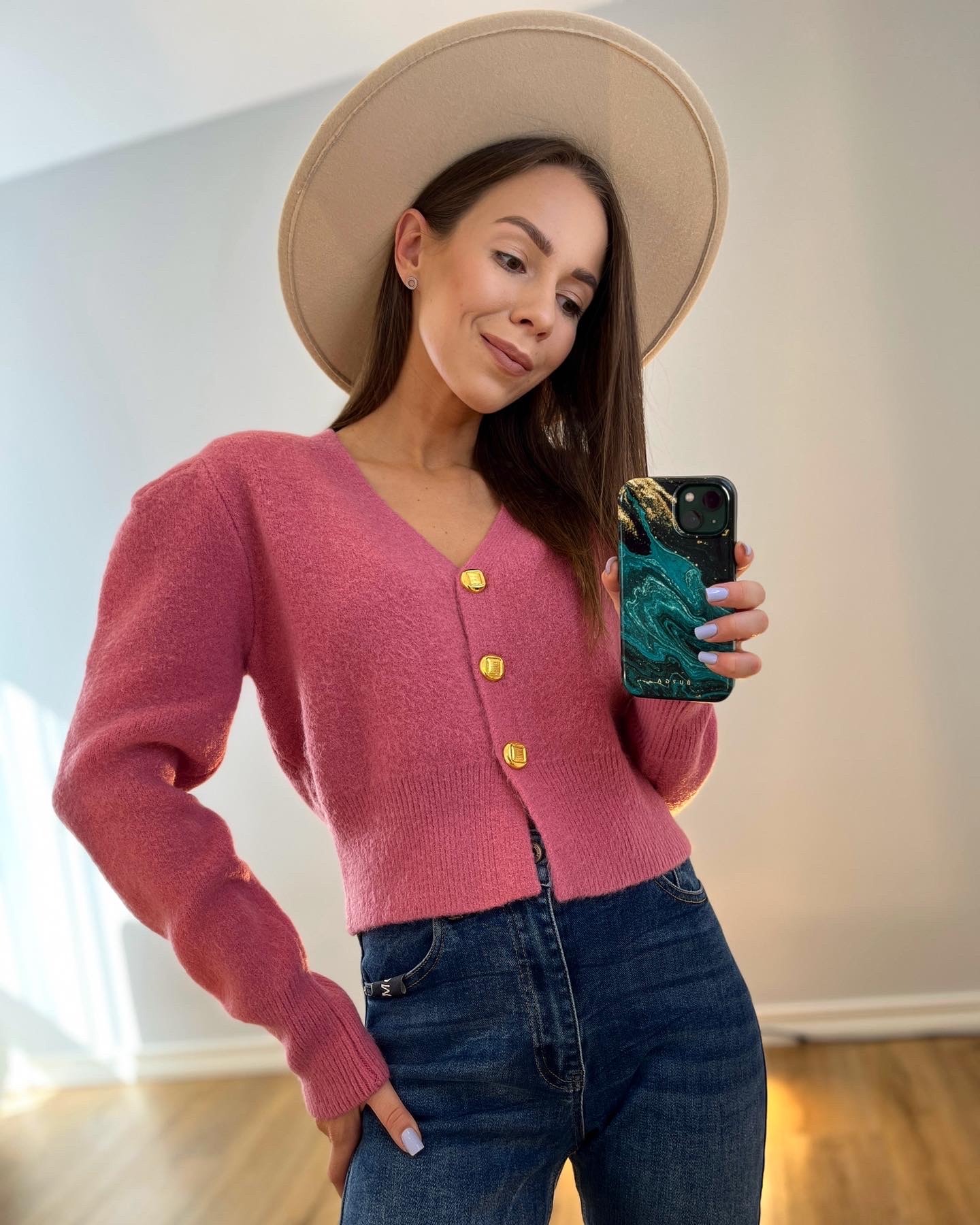 Rožinis kardiganas su vilna