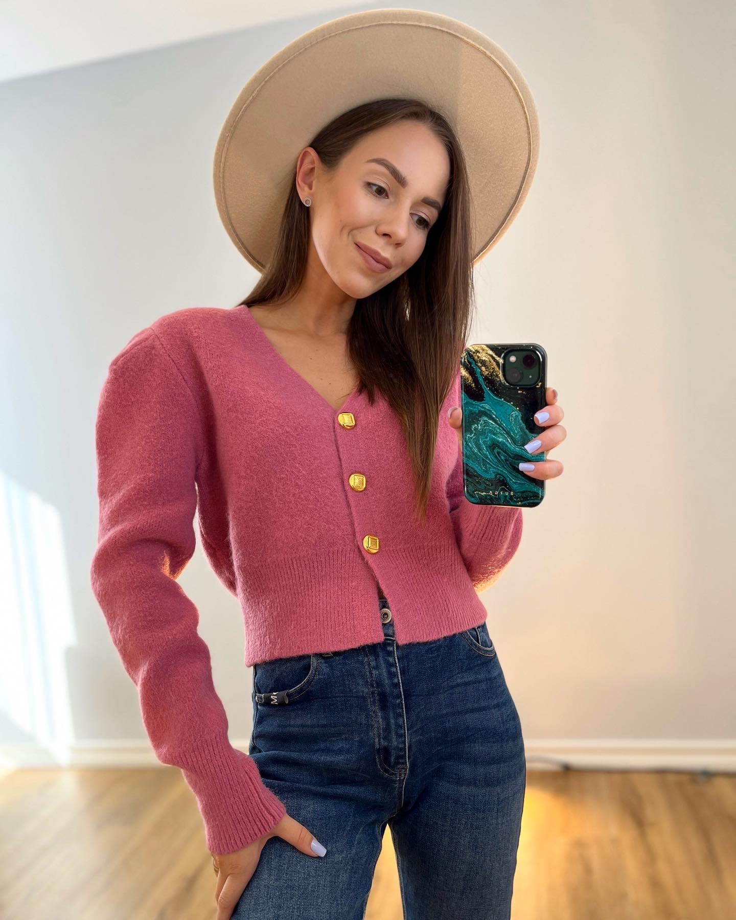 Rožinis kardiganas su vilna