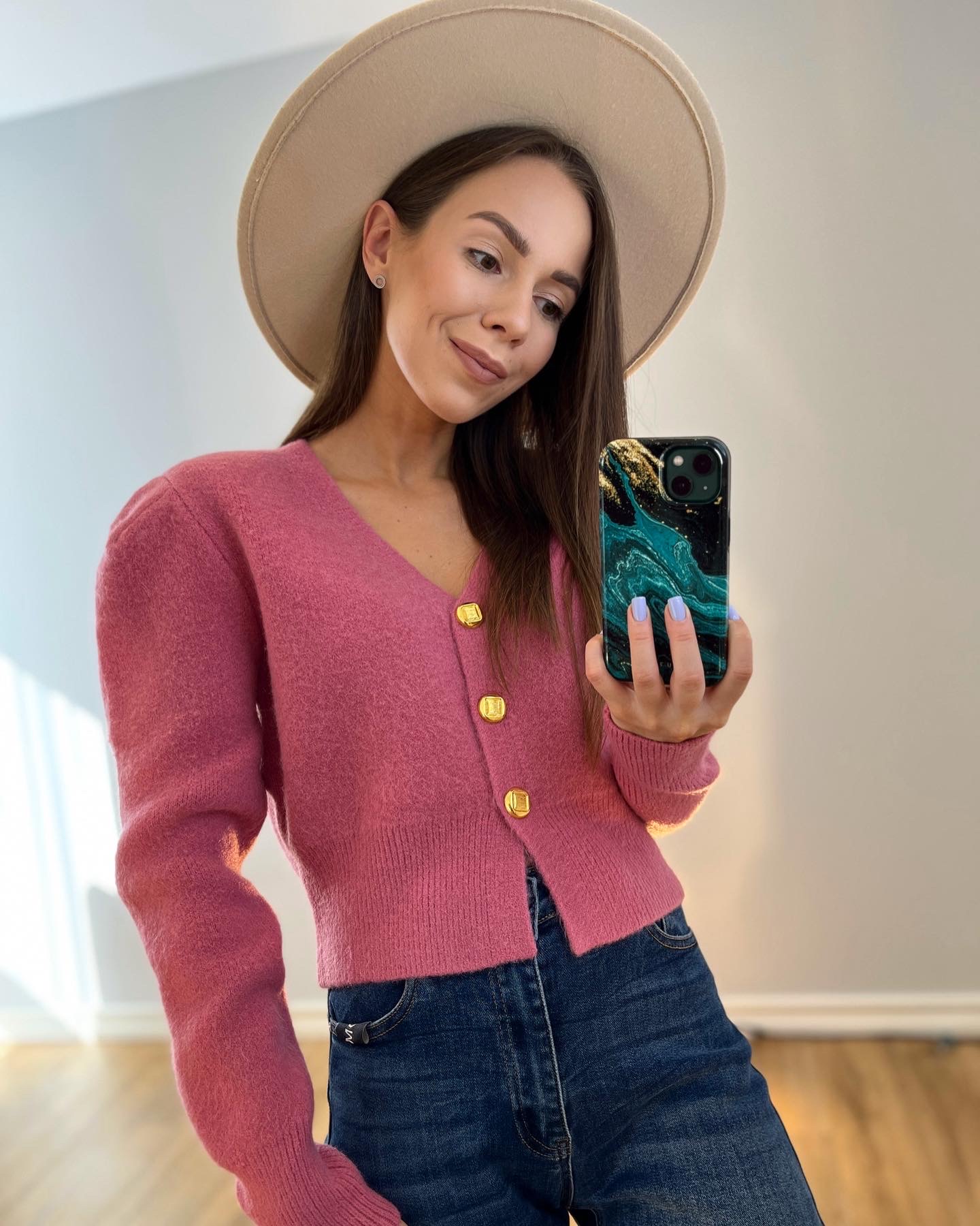 Rožinis kardiganas su vilna