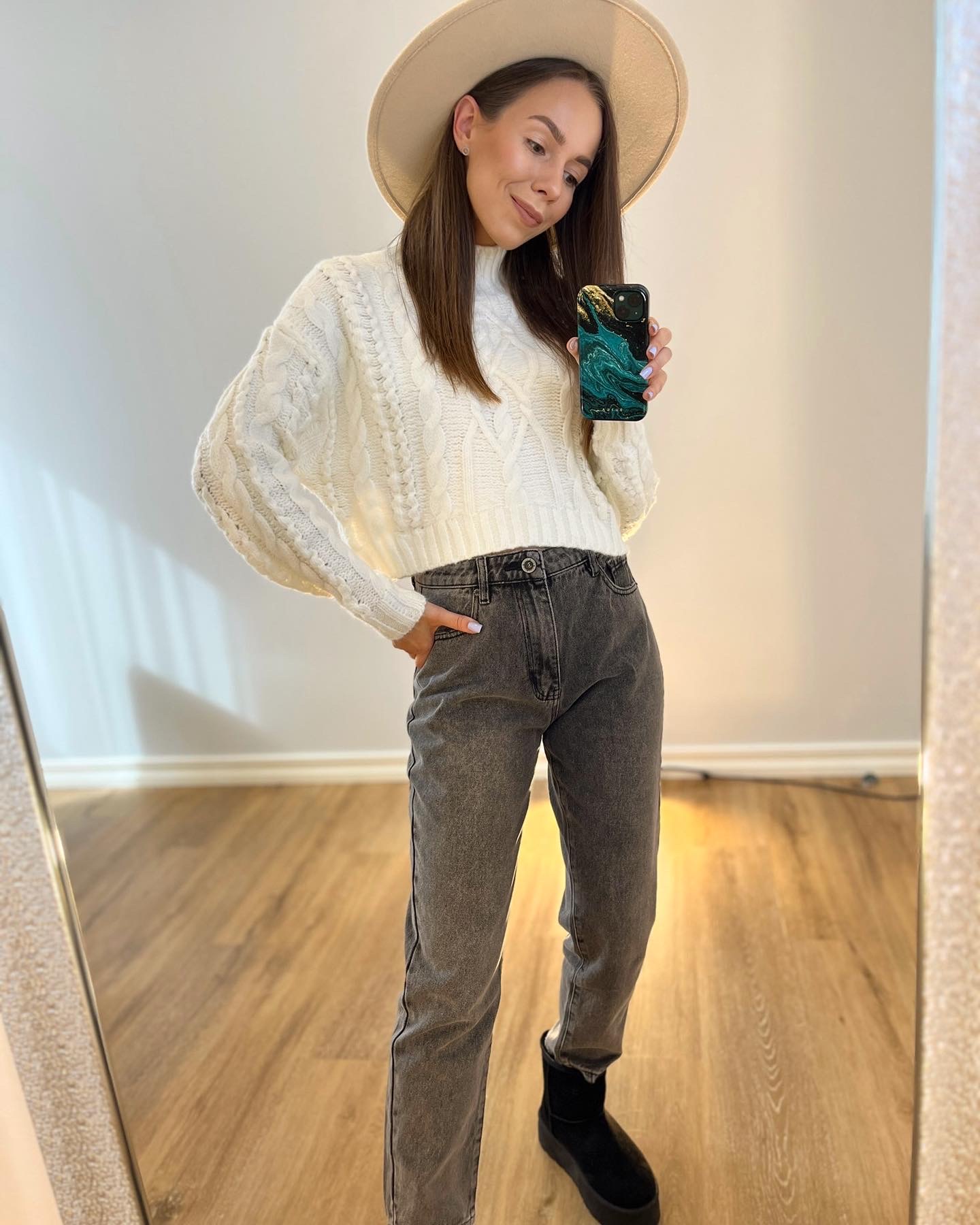 MOM stiliaus džinsai