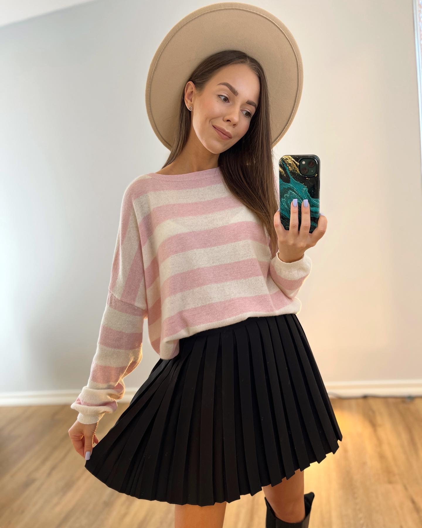 Rožinis megztukas su kašmyru ir vilna